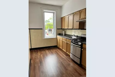 23 Hillside Avenue, Williston Park, NY 11596 - Photo 2