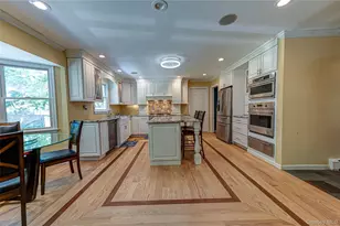 220 Windsor Ave, Brightwaters, NY 11718 - Photo 6