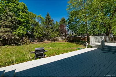 220 Windsor Avenue, Brightwaters, NY 11718 - Photo 22