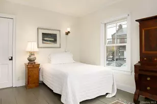 562 State St, Hudson, NY 12534 - Photo 16