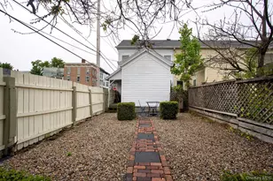 562 State St, Hudson, NY 12534 - Photo 24