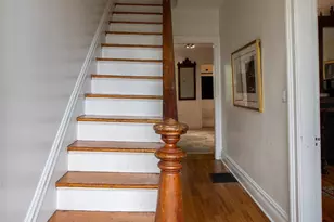 562 State St, Hudson, NY 12534 - Photo 4