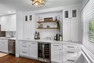 346 Clubhouse Ct, Coram, NY 11727 - Photo 6