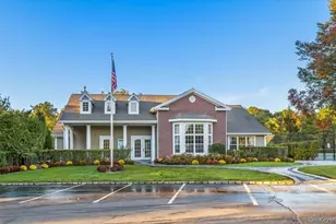 15 Scarborough Dr, Smithtown, NY 11787 - Photo 32