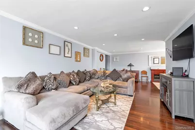 333 E Broadway #1D, Long Beach, NY 11561 - Photo 4