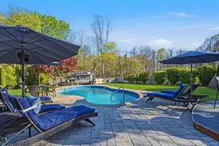 2 Pentmoor Dr, Mastic, NY 11950 - Photo 22
