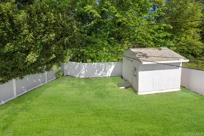 13 Squirrel Lane, Levittown, NY 11756 - Photo 46