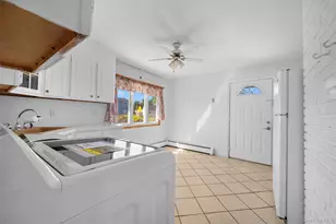 13 Squirrel Ln, Levittown, NY 11756 - Photo 8
