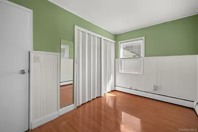 13 Squirrel Lane, Levittown, NY 11756 - Photo 18