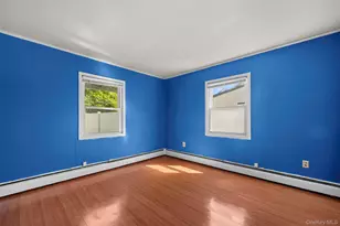 13 Squirrel Ln, Levittown, NY 11756 - Photo 20