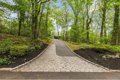 6 Apex Road, Melville, NY 11747 - Photo 38