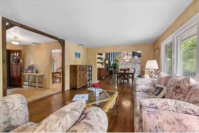 6 Apex Road, Melville, NY 11747 - Photo 4