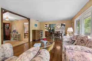 6 Apex Rd, Melville, NY 11747 - Photo 4