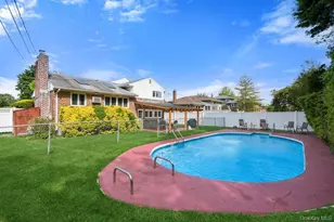 8 Pasadena Dr, Plainview, NY 11803 - Photo 30
