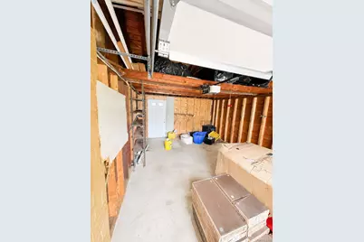 49 Lincoln Street, Elmont, NY 11003 - Photo 16