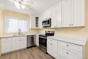 54 Linden Ln, Shirley, NY 11967 - Photo 4