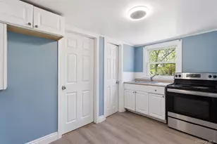 54 Linden Ln, Shirley, NY 11967 - Photo 8