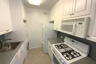 269-10 Grand Central Pkwy, Floral Park, NY 11005 - Photo 8