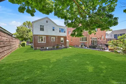 147-29 68th Road, Kew Gardens, NY 11367 - Photo 18