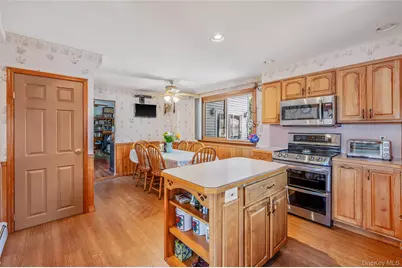 211 Saint Marks Place, East Meadow, NY 11554 - Photo 22