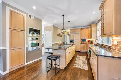 19 Dorothy Street, Nesconset, NY 11767 - Photo 20