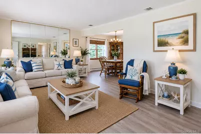 14 George Court, Bellport, NY 11713 - Photo 18
