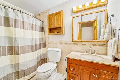 668 Valley Avenue, Yonkers, NY 10703 - Photo 30