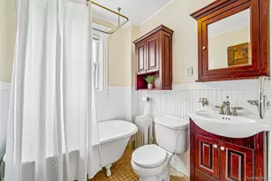 668 Valley Ave, Yonkers, NY 10703 - Photo 20