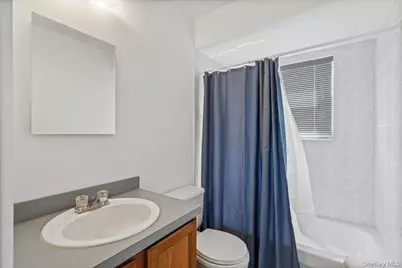 103 Clifton Court, Farmingdale, NY 11735 - Photo 26