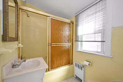 [Address not provided], Forest Hills, NY 11375 - Photo 20
