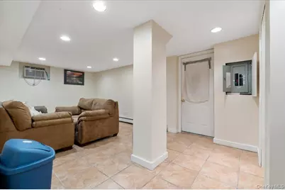 2345 Willow Street, Wantagh, NY 11793 - Photo 16