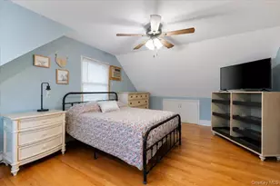 2345 Willow St, Wantagh, NY 11793 - Photo 12