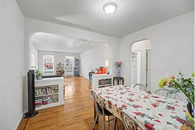 69-11 Yellowstone Boulevard #A4, Forest Hills, NY 11375 - Photo 2