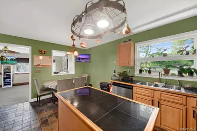 12 Elizabeth Lane, New Windsor, NY 12553 - Photo 6