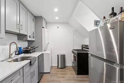 163 Beech Street, Floral Park, NY 11001 - Photo 18