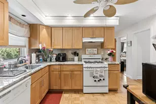 163 Beech St, Floral Park, NY 11001 - Photo 8