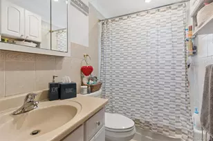 163 Beech St, Floral Park, NY 11001 - Photo 10