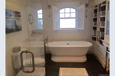 24 Buffalo Avenue #Upper, Long Beach, NY 11561 - Photo 10