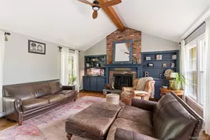32 Timberline Dr, Huntington, NY 11743 - Photo 12