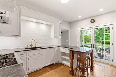32 Timberline Drive, Huntington, NY 11743 - Photo 10