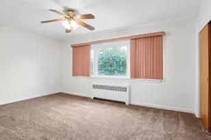 2436 Seymour Ave, Bronx, NY 10469 - Photo 34