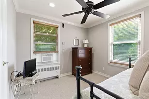 83 Edwards St, Roslyn Heights, NY 11577 - Photo 18