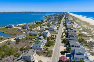 898 Dune Rd, Westhampton Beach, NY 11978 - Photo 26
