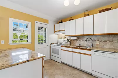 895 Iris Drive, Bellmore, NY 11710 - Photo 16