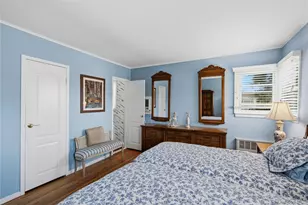 895 Iris Dr, Bellmore, NY 11710 - Photo 20