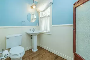 21 Marwood Rd N, Port Washington, NY 11050 - Photo 16