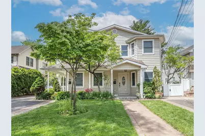 21 Marwood Road N, Port Washington, NY 11050 - Photo 2