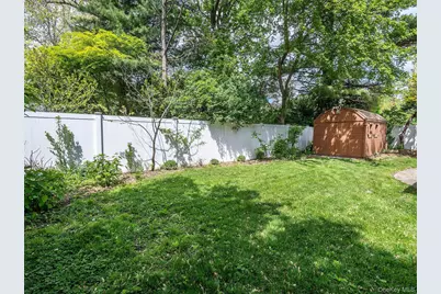 21 Marwood Road N, Port Washington, NY 11050 - Photo 24