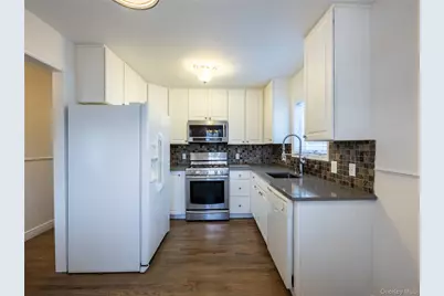 21 Marwood Road N, Port Washington, NY 11050 - Photo 28