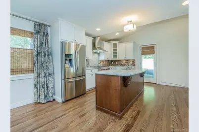 21 Marwood Road N, Port Washington, NY 11050 - Photo 8